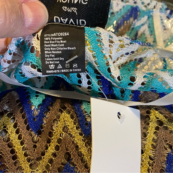 Long Lacy vest style beach cover up,easy to pack,lots of coverage. Pretty colors - Picture 5 of 7